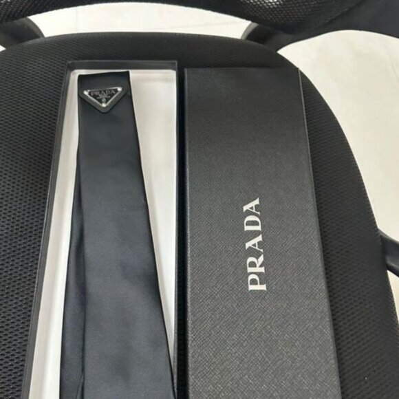 PRADA Black Tie - Picture 1 of 5